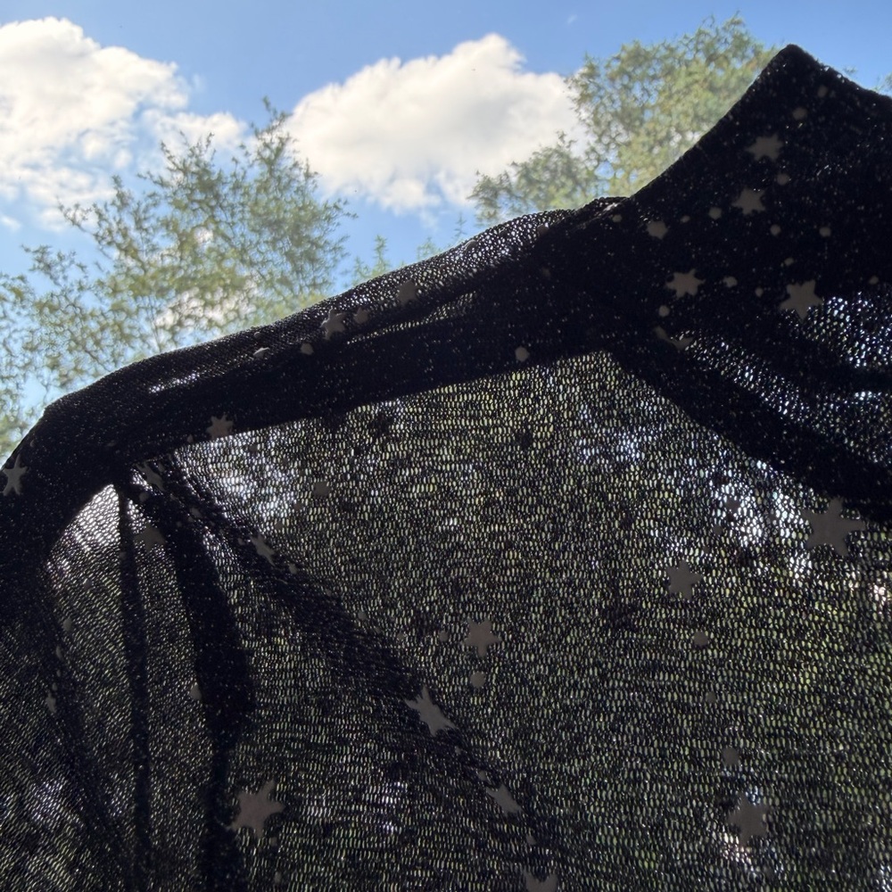 Black Mesh Star Print Top - Picture 4 of 4